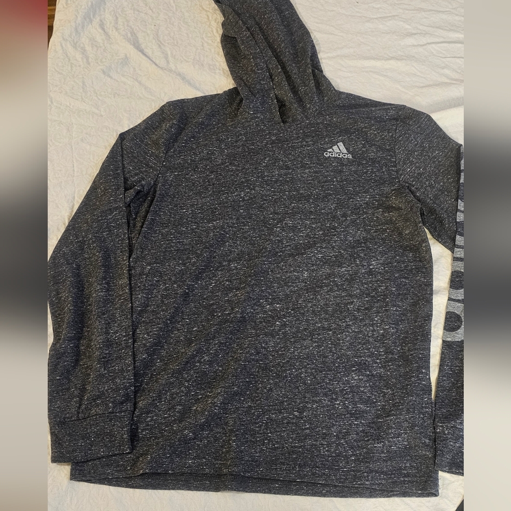 NWT Adidas Long Sleeve Tee Hooded XL 18/20